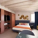 Michelangelo House, Your Personal