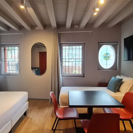 Michelangelo House, Your Personal *