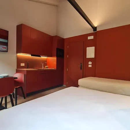 Michelangelo House, Your Personal Mestre