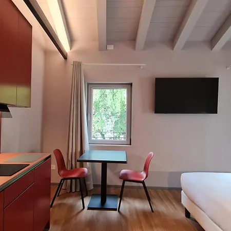 Michelangelo House, Your Personal Mestre